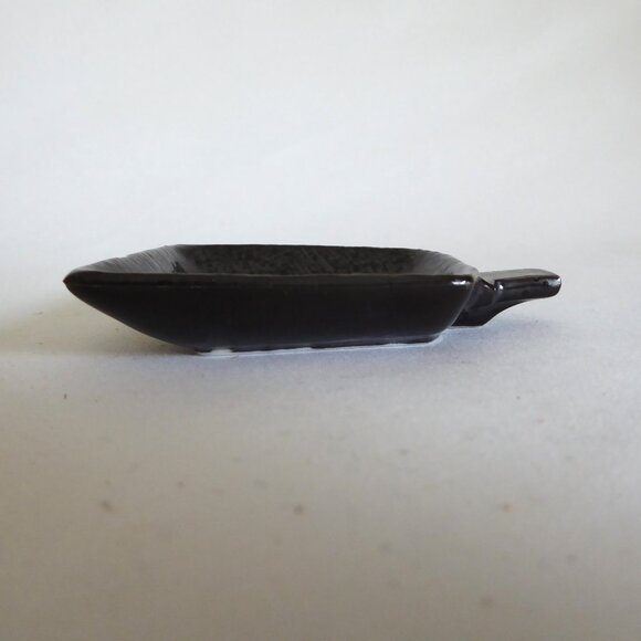 VINTAGE JAPANESE JAPAN PORCELAIN RABBIT SOY SAUCE SHOYU DISH CHOPSTICK (NEW) - Picture 6 of 10